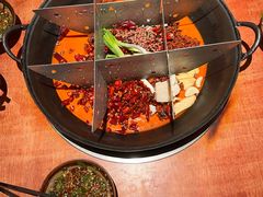 -周小明火锅(黑金冠社区店)