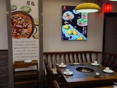 -小天鹅火锅·一线江景洪鼎旗舰店(洪崖洞店)
