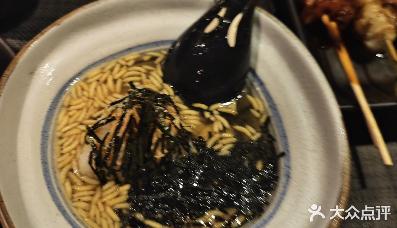 列车烧鸟,一座难求的深夜食堂大鸟烧鸟