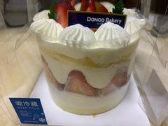 草莓蛋糕-东哥面包 DONCO BAKERY(万风新天地购物中心店)