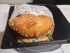 -The Habit Burger Grill 哈比特汉堡(爱琴海店)