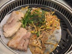 -烤路里·韩国品质自助烤肉(石路天虹4号店)