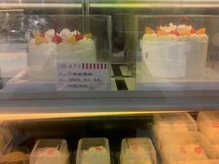 -红宝石·鲜奶小方·海派西点房(丰庄店)