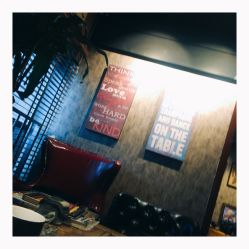 点击看大图 -鳌首刺青纹身 穿孔饰品店