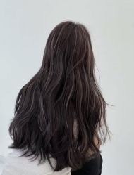 -虫二·专注健康烫染沙龙