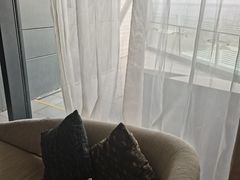 -上海滴水湖皇冠假日酒店