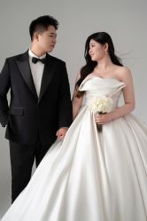 -雪中彩影婚纱摄影·微光艺术中心