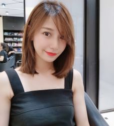 -HAIR CORNER