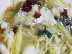-乐达酸菜鱼面(山师东路店)