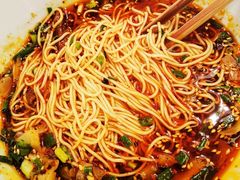 -李与白包子铺(桐梓林店)