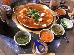 -顶顶汤火牛排火锅·经典铜锅涮肉