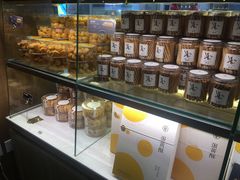 面包甜点陈列柜-爱达乐面包生日蛋糕(郫县时代天街店)