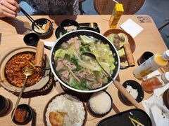 -川堂风·跷脚牛肉·乐山爆炒(宝山日月光店)