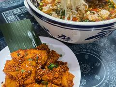 -蜗牛小馆醉乡民谣云南菜(惠新西里店)