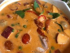 -Chom Cafe and Restaurant