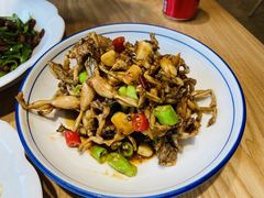 -董厨煨汤馆(车站路店)