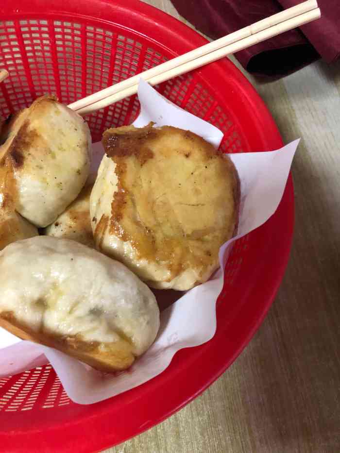 老槐树煎包-"去古街时已经下午四点多了 因为正好五一 .