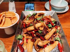 -菌自由丨野生菌火锅特色庭院餐厅(丽江古城店)