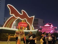 -巴陵广场
