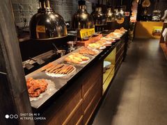 自助取餐区-领鲜活海鲜榴莲自助火锅(东门店)