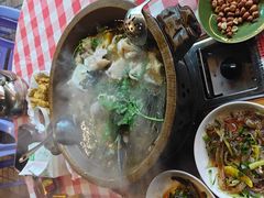 -九门寨石锅鱼烤鱼