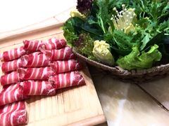 -海鲨湾海鲜会馆(百家湖1912店)
