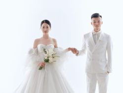 -AOROA·奥洛拉婚纱摄影·旅拍·礼服