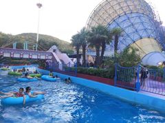 -平湖九龙山乐满地水上乐园