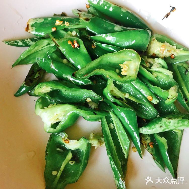 超级无敌好吃下饭菜，双耳辣椒炒肉丝