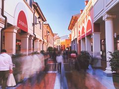 -佛罗伦萨小镇广佛名品奥特莱斯(疏港路店)