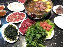 -一鼎牛鲜活牛肉城(晋江海峡国际食品城店)