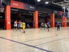 -洛克公园美式运动体验馆(唯品会合肥蜀山城市奥莱店)