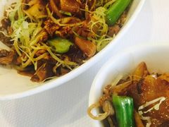和鲜拆蟹肉焖米粉-新加坡海鲜共和(名胜世界圣淘沙海滨坊)