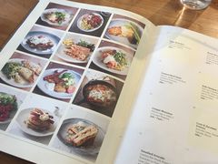 -ROAST coffee & eatery