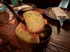 -SISTERS BAR RESTAURANT川意酒馆(嘉善老市H楼店)