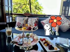 -亚龙湾喜来登·美景台大堂吧