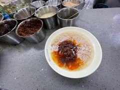 -啊墨江牛烂烀米线