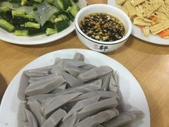 -清真·白家牛肉罩火烧老店(育才街店)