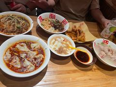 -周小波重庆小面·重庆名小吃(邹容路店)