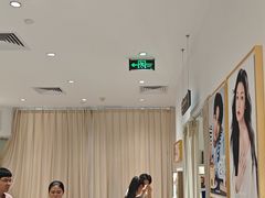 -海马体照相馆(万菱汇店)
