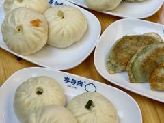 -李与白包子铺(桐梓林店)