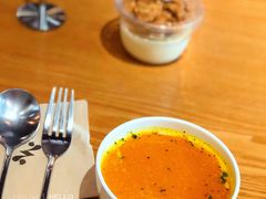 南瓜汤-HELLO 27 意面·沙拉·帕尼尼