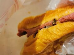 芝芝熏牛三明治-喜茶(广州东方宝泰店)