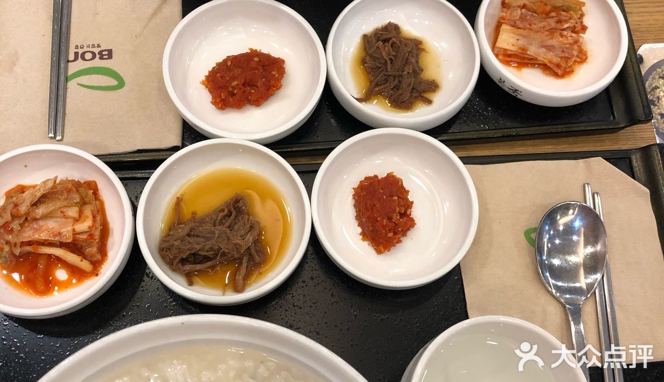 在明洞吃了几次“假本粥