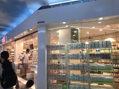 -名创优品(江南新地店)