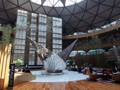 -上海滴水湖皇冠假日酒店