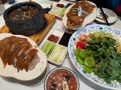 -梅利汴京烤鸭•开封豫菜地标店(东司门店)