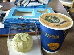 -抱抱地球咖啡馆(国家海洋博物馆店)