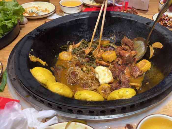 鸽子刘铁锅炖鱼(劲松店)-"以前渝味辣铺的位置改了这家鸽子刘铁锅炖鱼