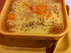 -满记甜品(优客百盛店)